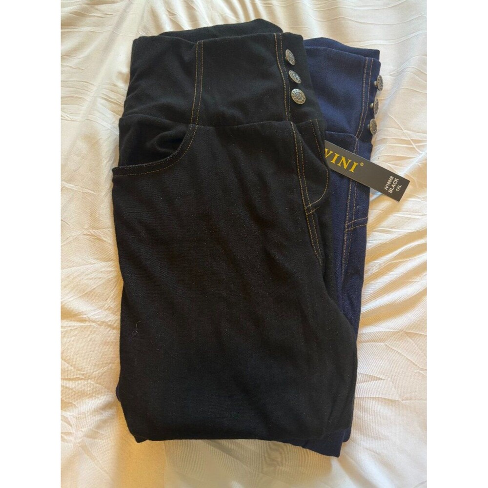 JVINI NWT Bundle XL Jean Jersey Capri 2 Pairs - One in Blue/One in Black In: 20"